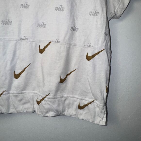 Nike White Gray Gold Logo Cropp Top Tee Size Medium - Picture 2 of 4